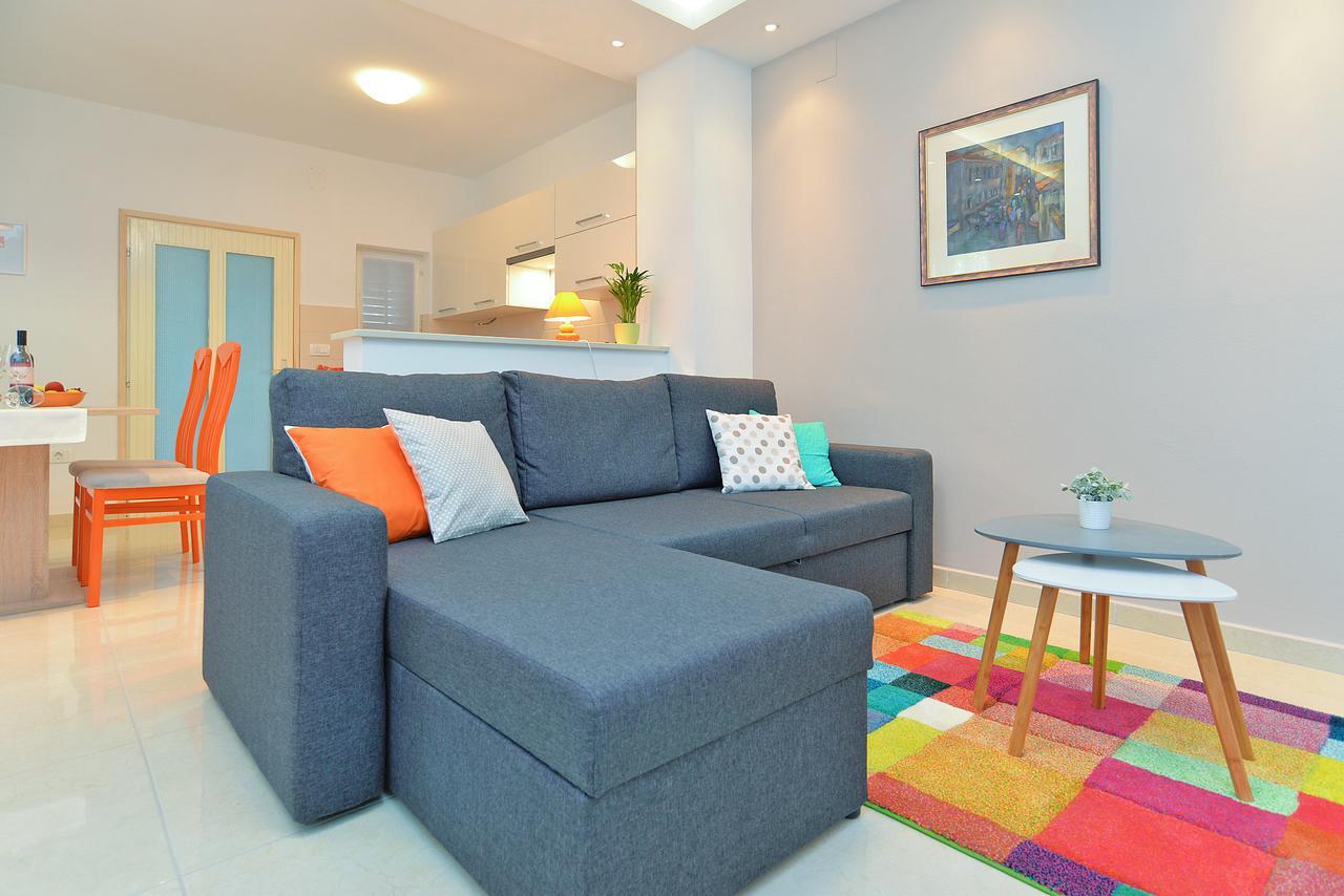 Apartments Olivera 1726 Pula Luaran gambar