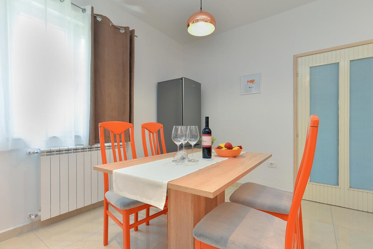 Apartments Olivera 1726 Pula Luaran gambar