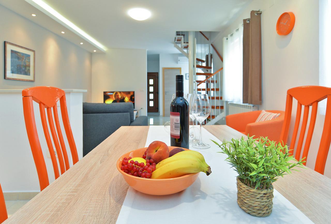 Apartments Olivera 1726 Pula Luaran gambar